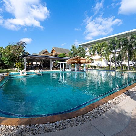 Blue Beach Grand Resort And Spa In Chalong Phuket By Dayuu Ban Saiyuan 外观 照片