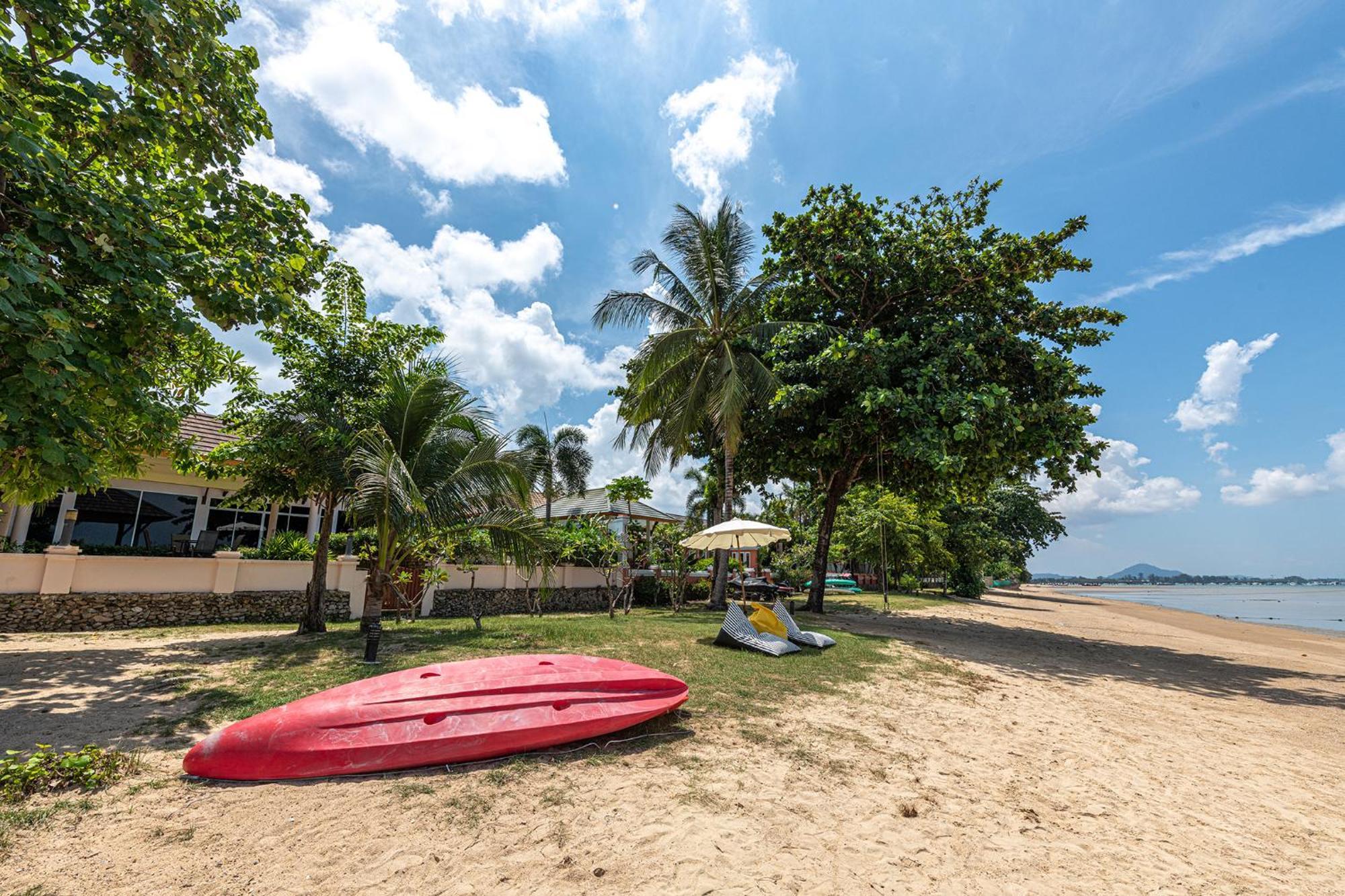 Blue Beach Grand Resort And Spa In Chalong Phuket By Dayuu Ban Saiyuan 外观 照片