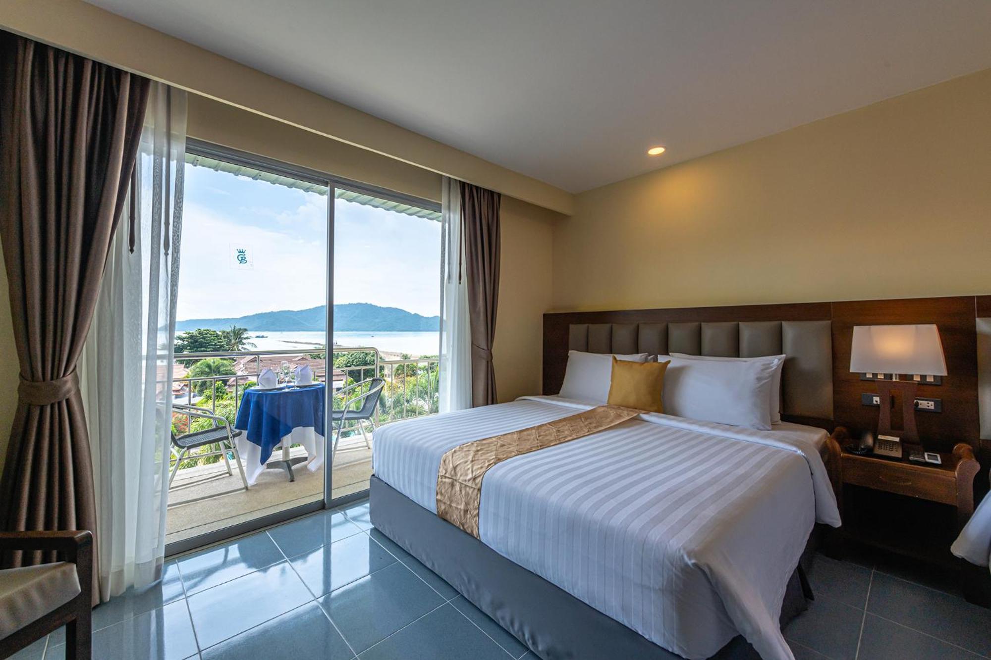 Blue Beach Grand Resort And Spa In Chalong Phuket By Dayuu Ban Saiyuan 外观 照片