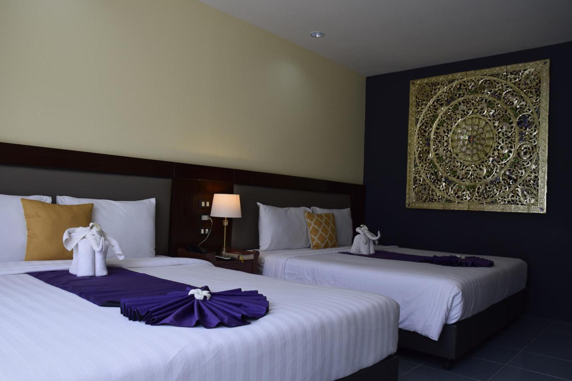 Blue Beach Grand Resort And Spa In Chalong Phuket By Dayuu Ban Saiyuan 外观 照片