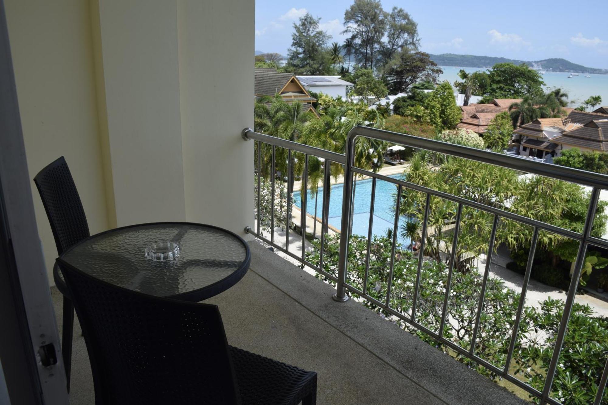 Blue Beach Grand Resort And Spa In Chalong Phuket By Dayuu Ban Saiyuan 外观 照片