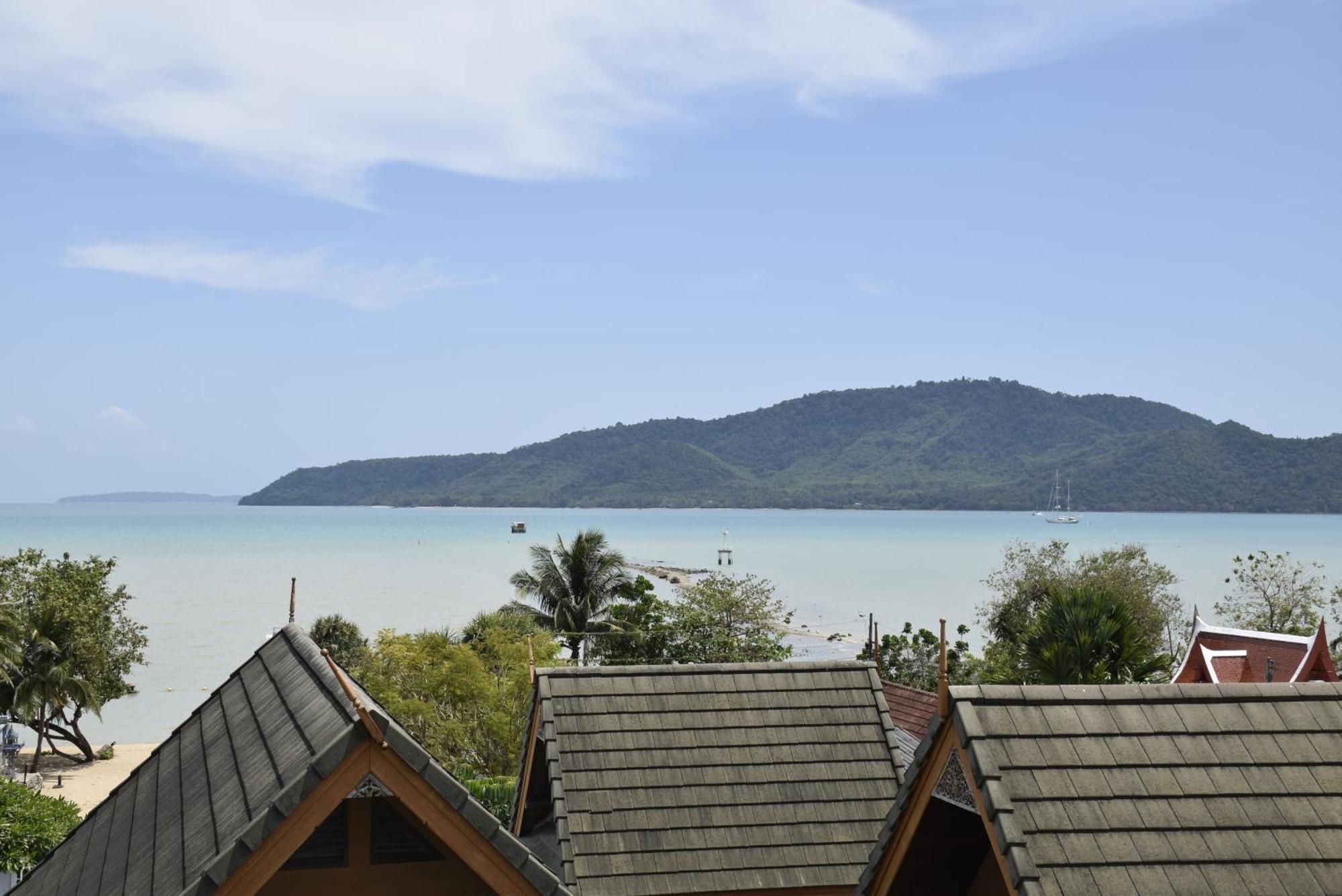 Blue Beach Grand Resort And Spa In Chalong Phuket By Dayuu Ban Saiyuan 外观 照片