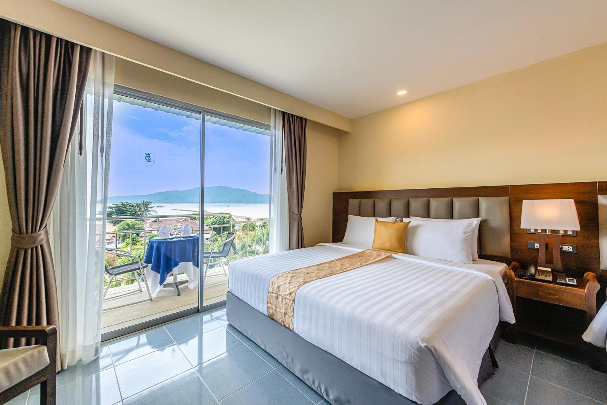 Blue Beach Grand Resort And Spa In Chalong Phuket By Dayuu Ban Saiyuan 外观 照片