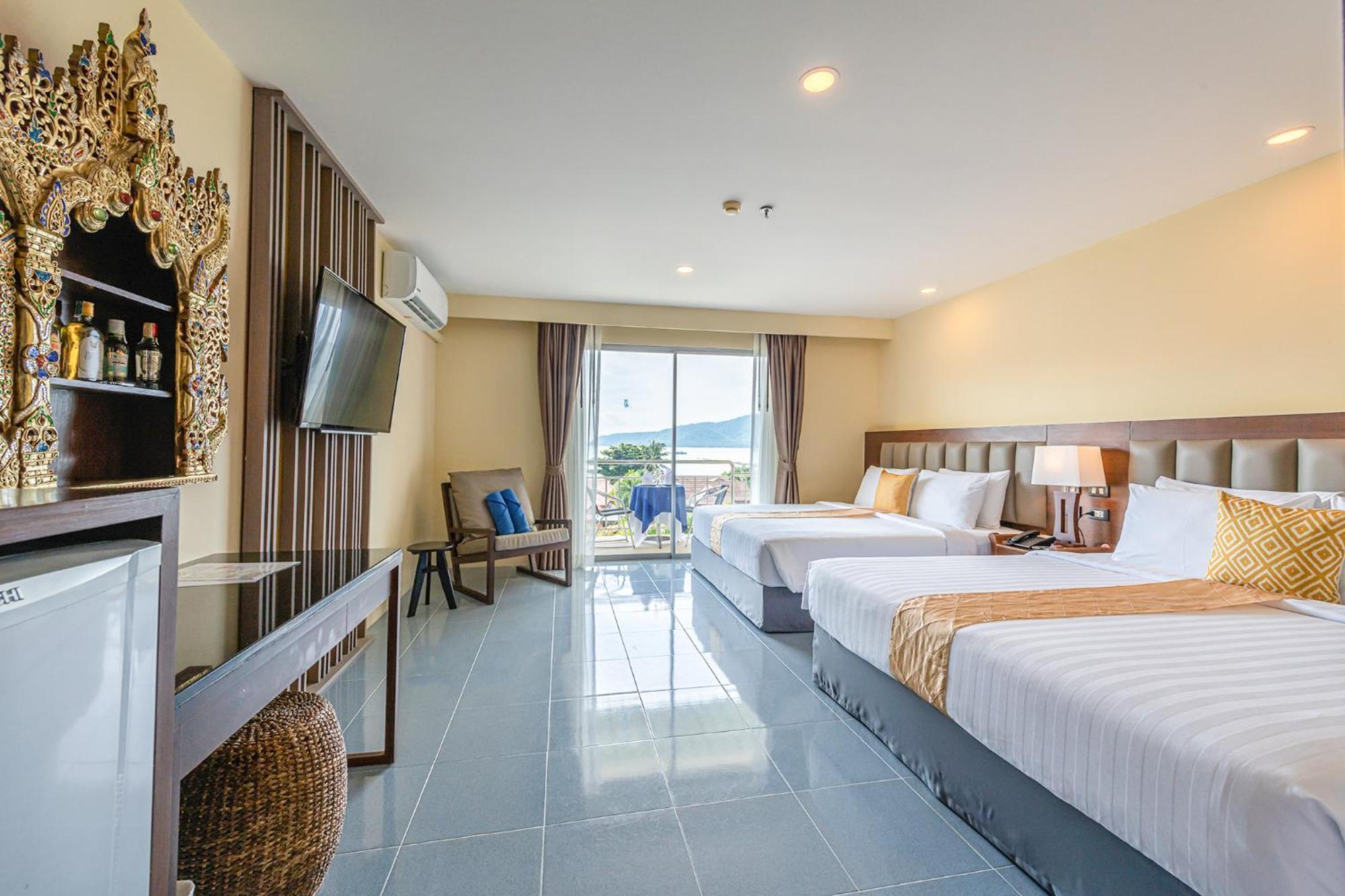 Blue Beach Grand Resort And Spa In Chalong Phuket By Dayuu Ban Saiyuan 外观 照片